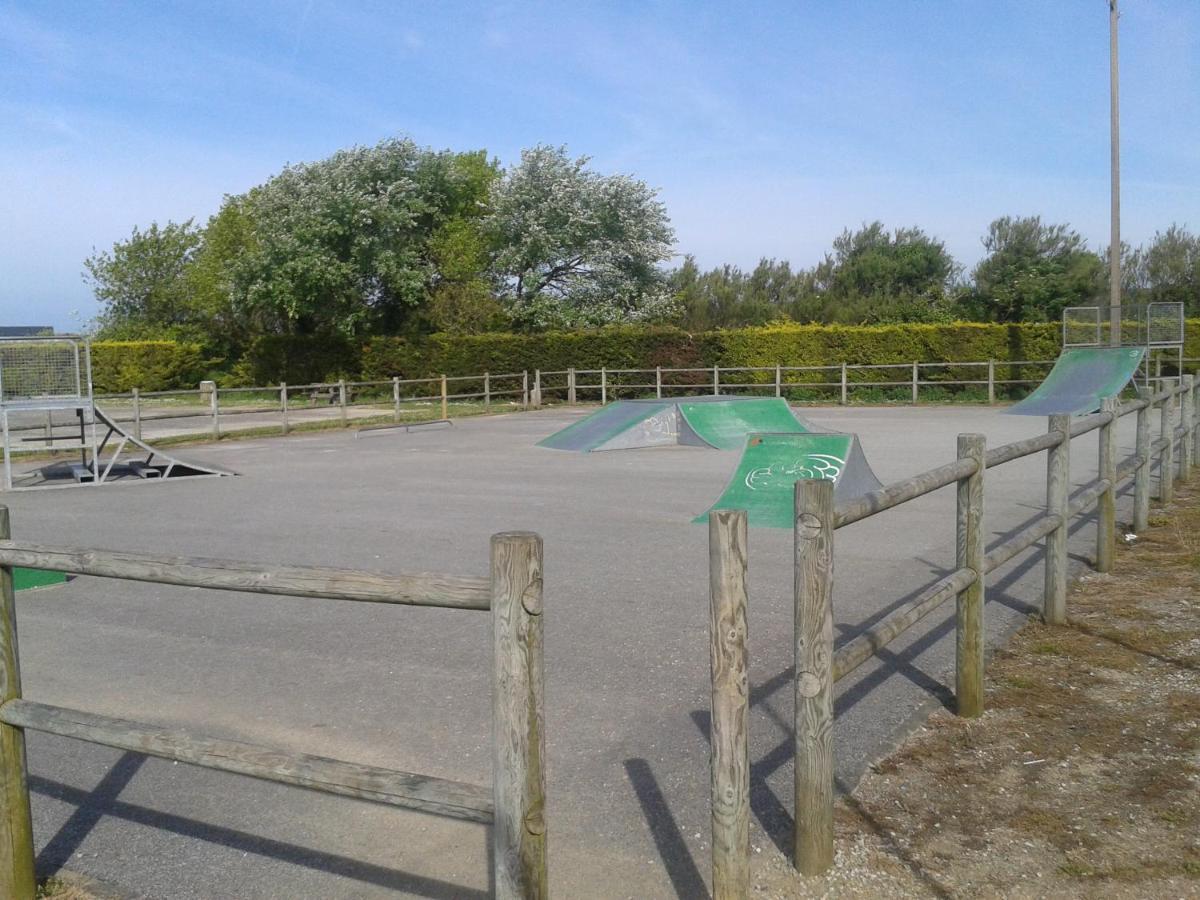 Gite "Rose Des Sables" - 800M De La Plage De Surtainville, Proche Commerces - Piscine En Juillet Et Aout Værelse billede