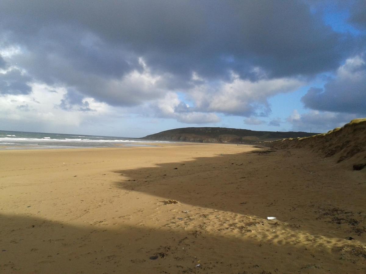 Gite "Rose Des Sables" - 800M De La Plage De Surtainville, Proche Commerces - Piscine En Juillet Et Aout Værelse billede