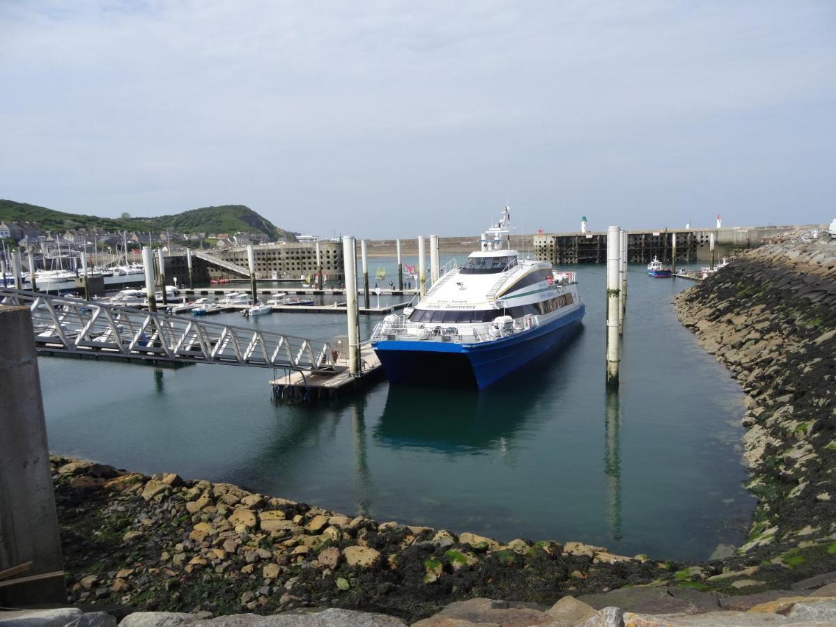Gite "Rose Des Sables" - 800M De La Plage De Surtainville, Proche Commerces - Piscine En Juillet Et Aout Værelse billede